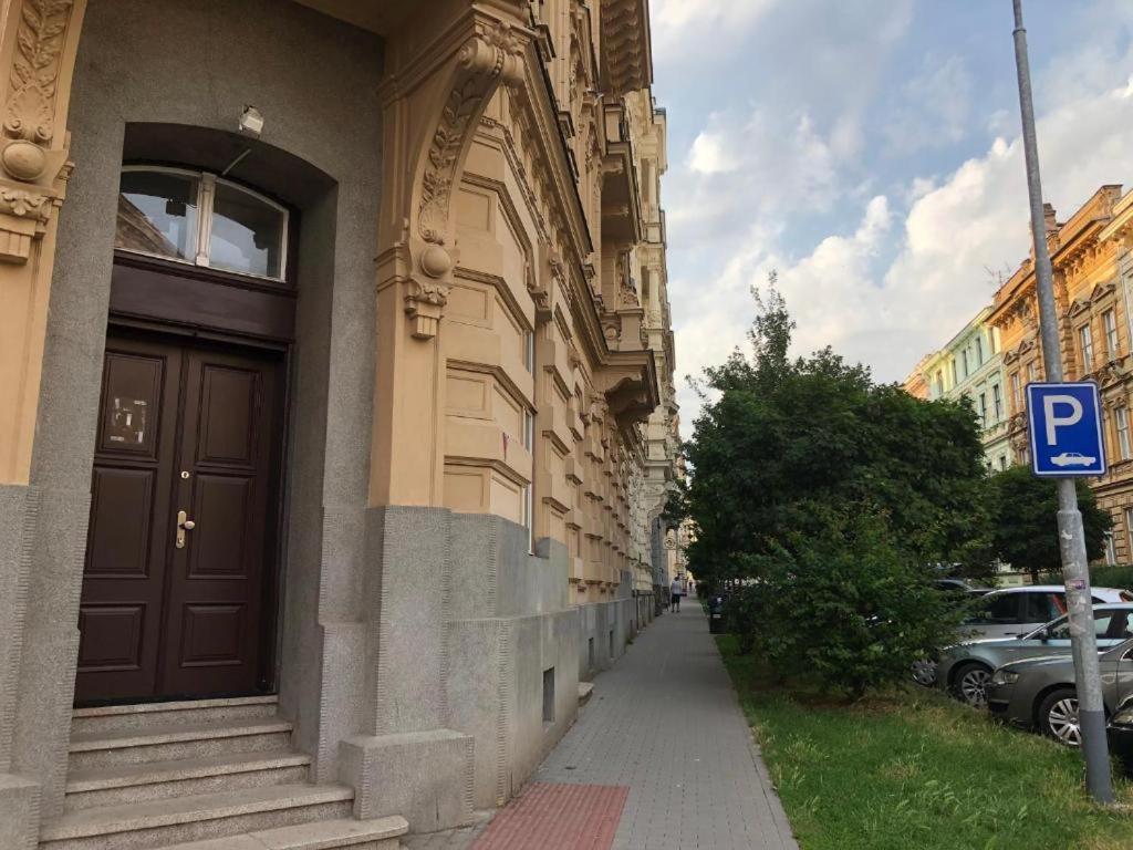 Apatrhostel Brno Брно Экстерьер фото