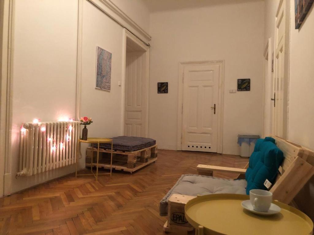 Apatrhostel Brno Брно Экстерьер фото