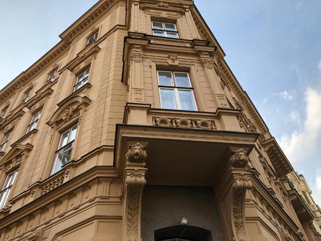 Apatrhostel Brno Брно Экстерьер фото