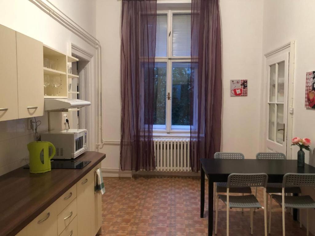 Apatrhostel Brno Брно Экстерьер фото